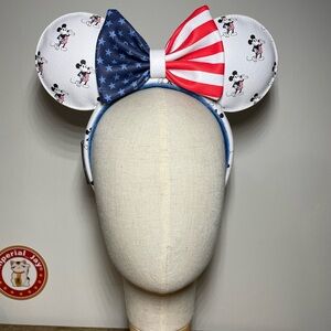 NWOT Disney Parks x Loungefly Pleather Americana Ears